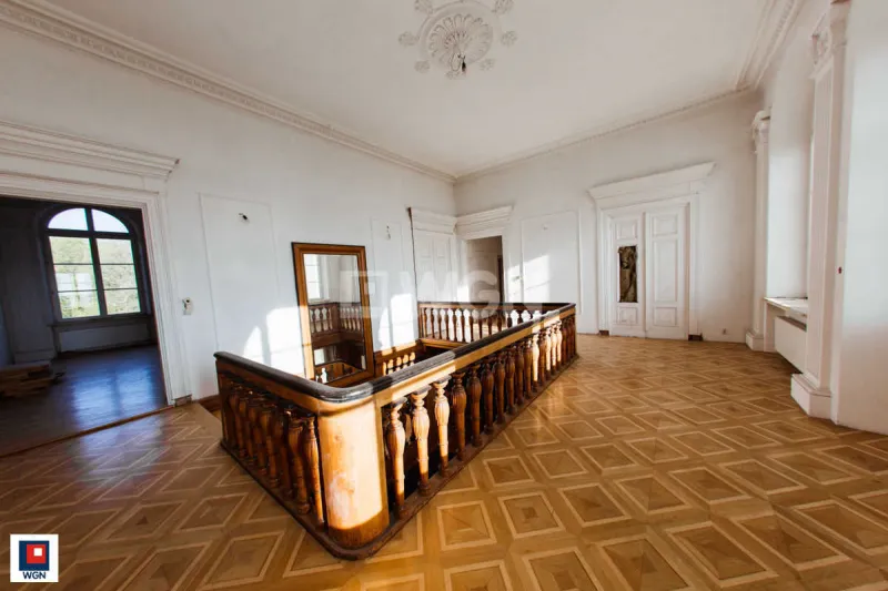 Obiekt komercyjny na sprzedaż Lubstów